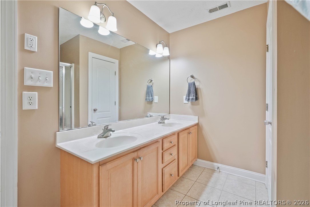 919 Cora Lee Dr - Photo 4 of 19