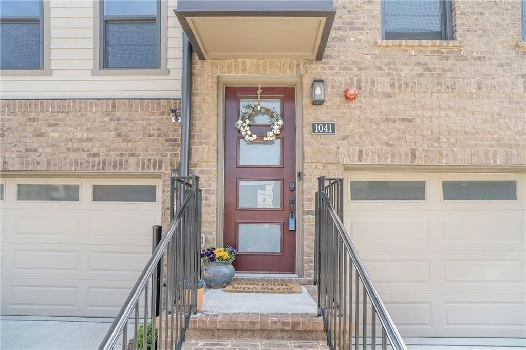1041 Brandsford St Nw - Photo 2 of 31