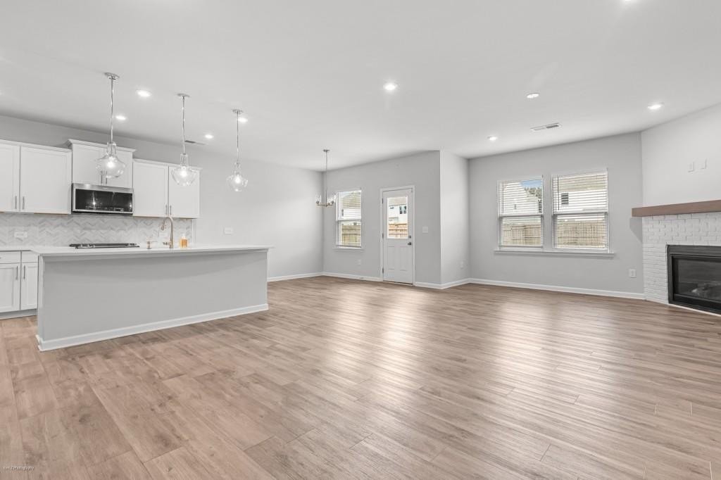 1333 Maston Rd - Photo 7 of 39