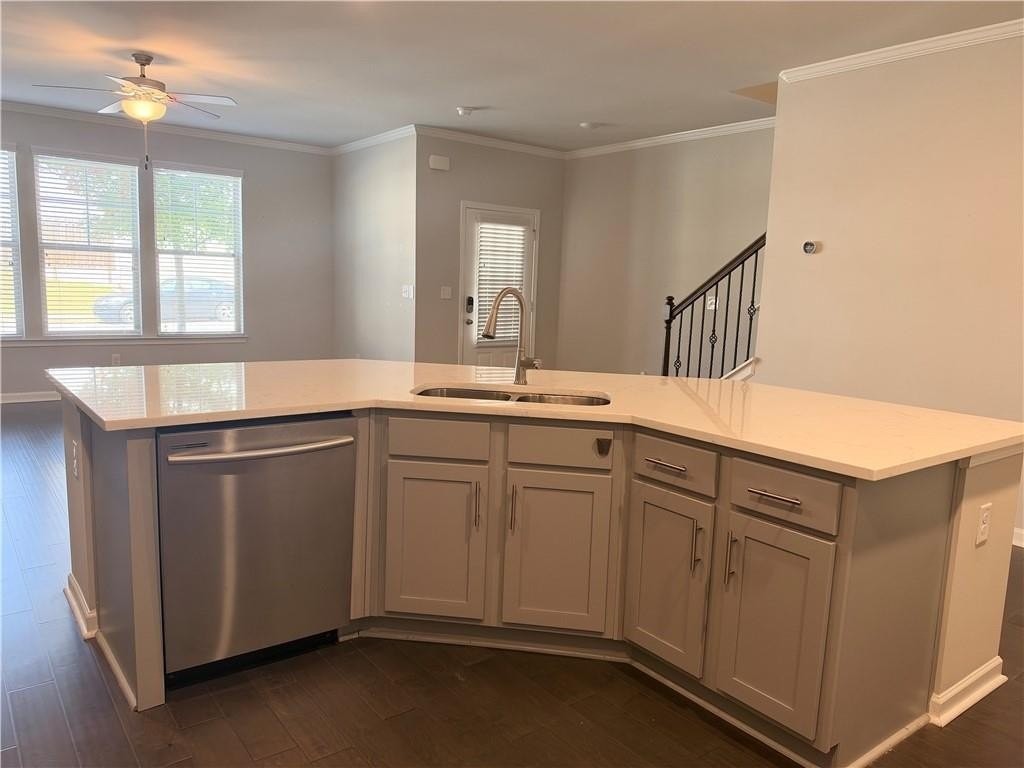 4220 Sunny Oak Ln - Photo 5 of 15