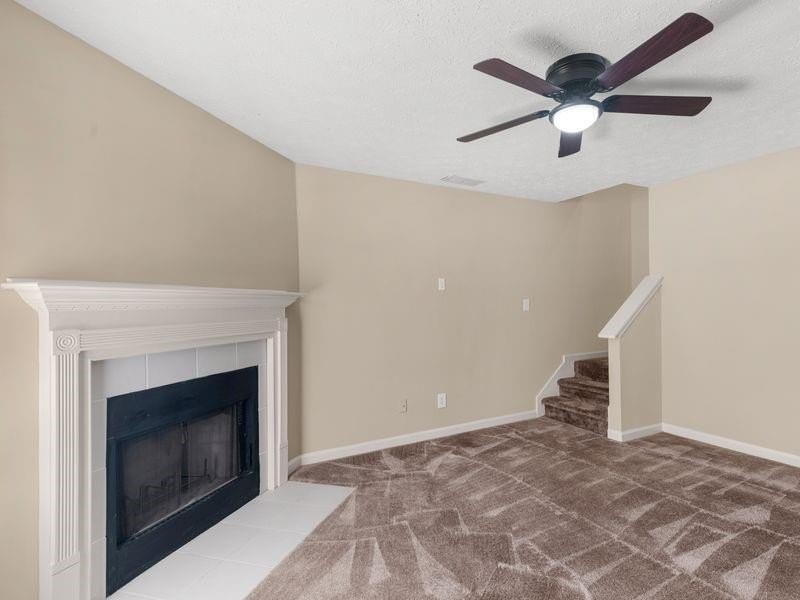 160 Melinda Dr - Photo 6 of 32