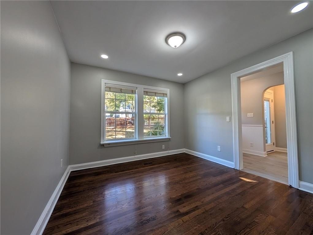 1357 Ormewood Ave Se - Photo 4 of 20