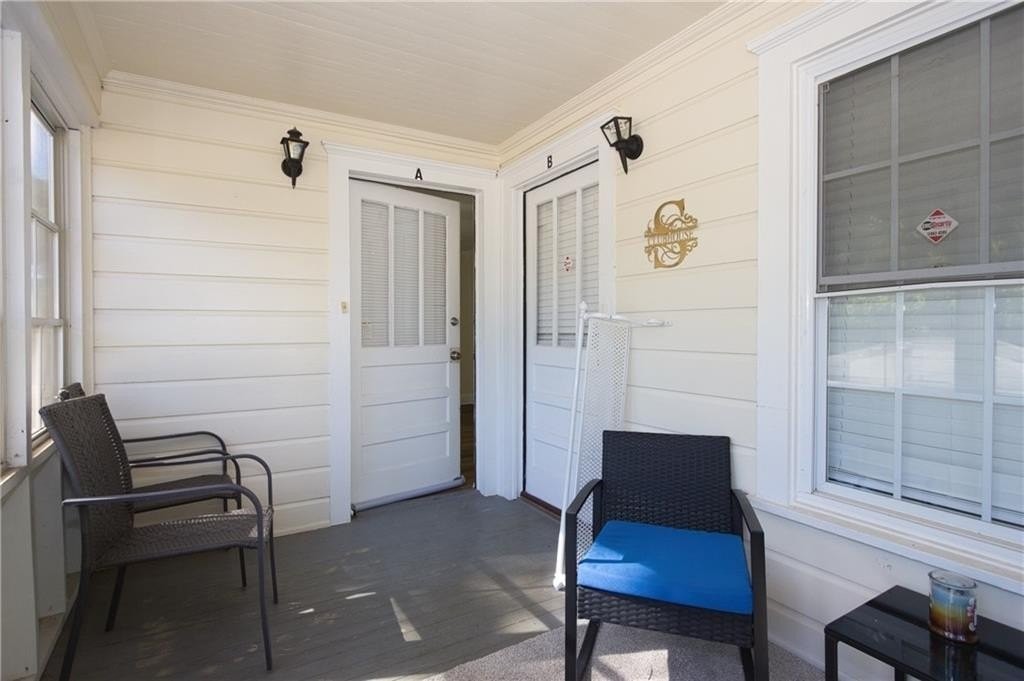 2976 Decatur Ave - Photo 5 of 16
