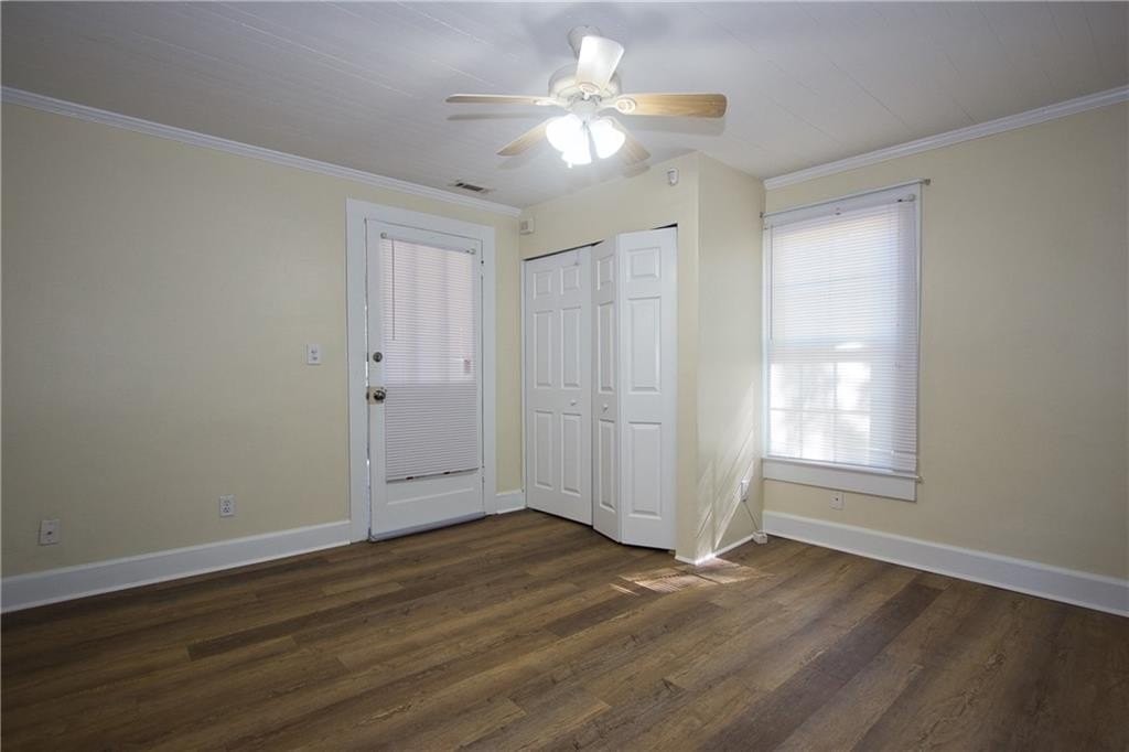 2976 Decatur Ave - Photo 7 of 16