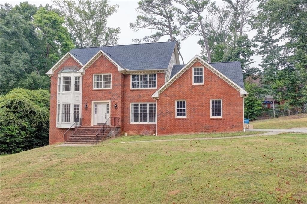 4785 Masters Ct - Photo 2 of 50