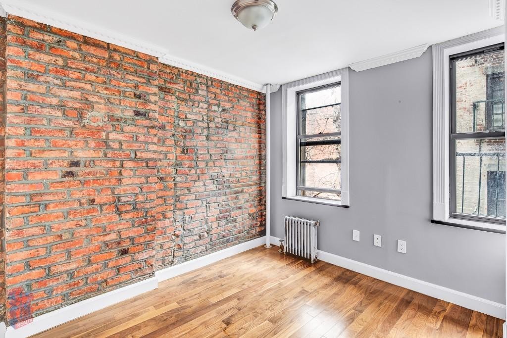 115 Mulberry St #4F - Photo 6 of 8