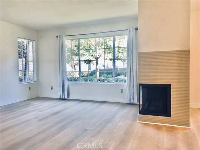 70 Greenfield - Photo 3 of 8
