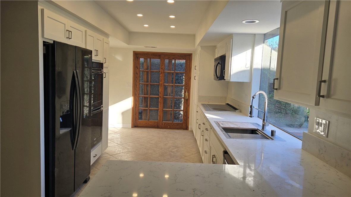 12742 Christy Ln - Photo 3 of 6
