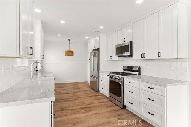 401 N Dexter St - Photo 3 of 8