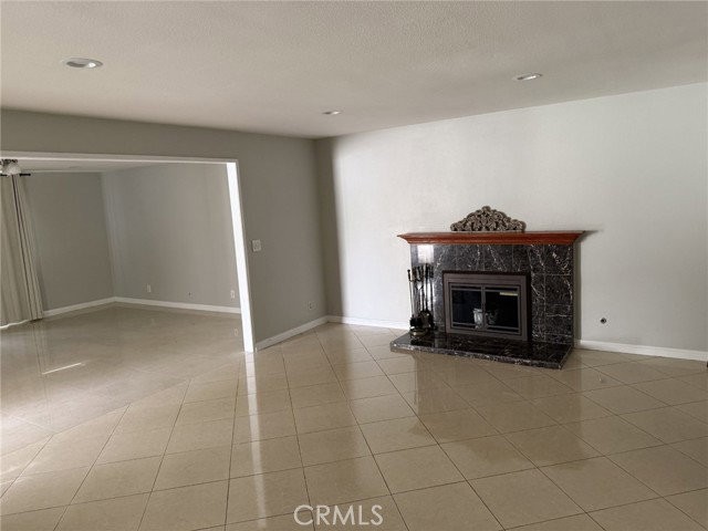 1711 Roanoke Ave - Photo 7 of 8