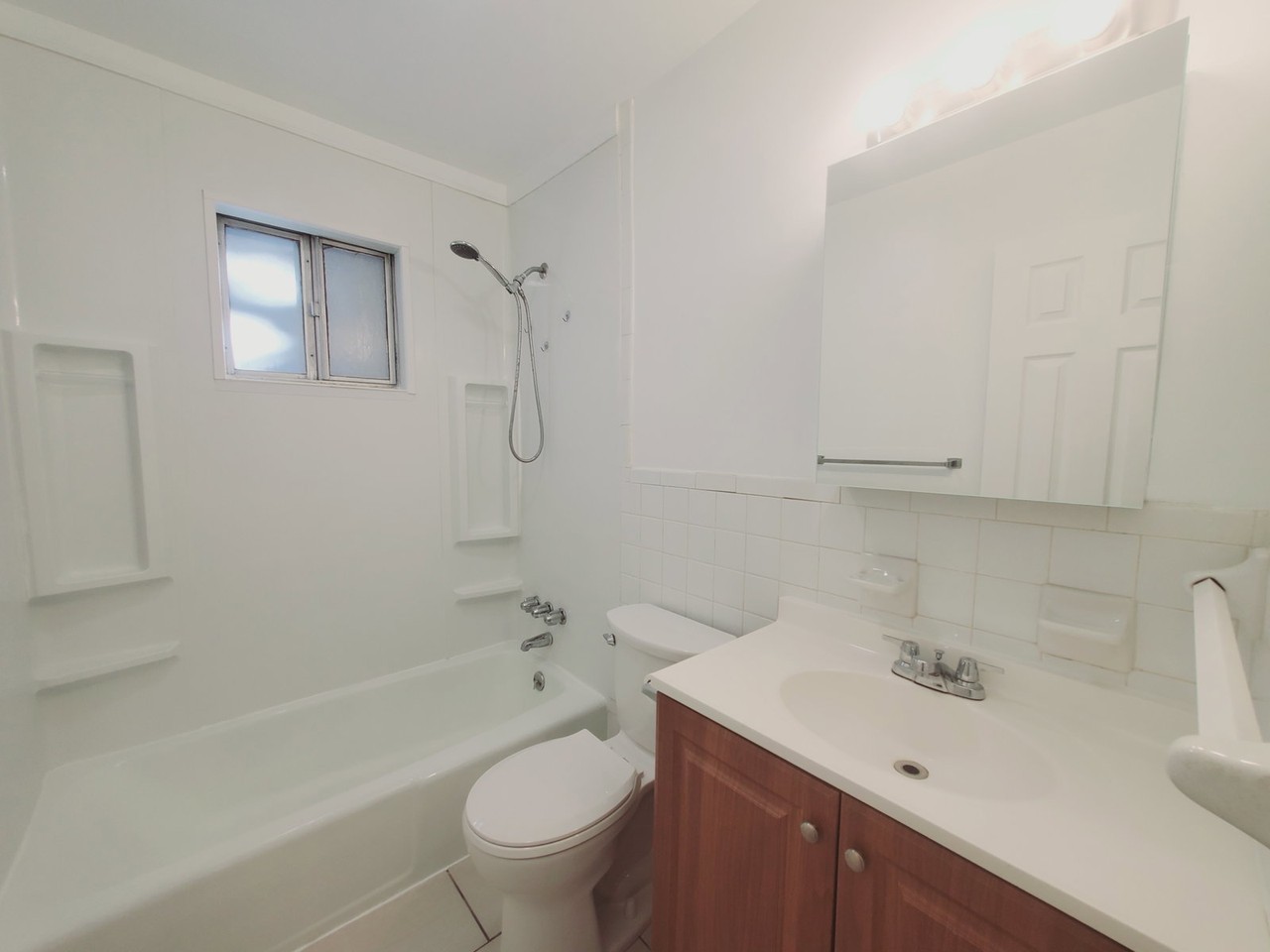 33 Lindale St #2 - Photo 4 of 6