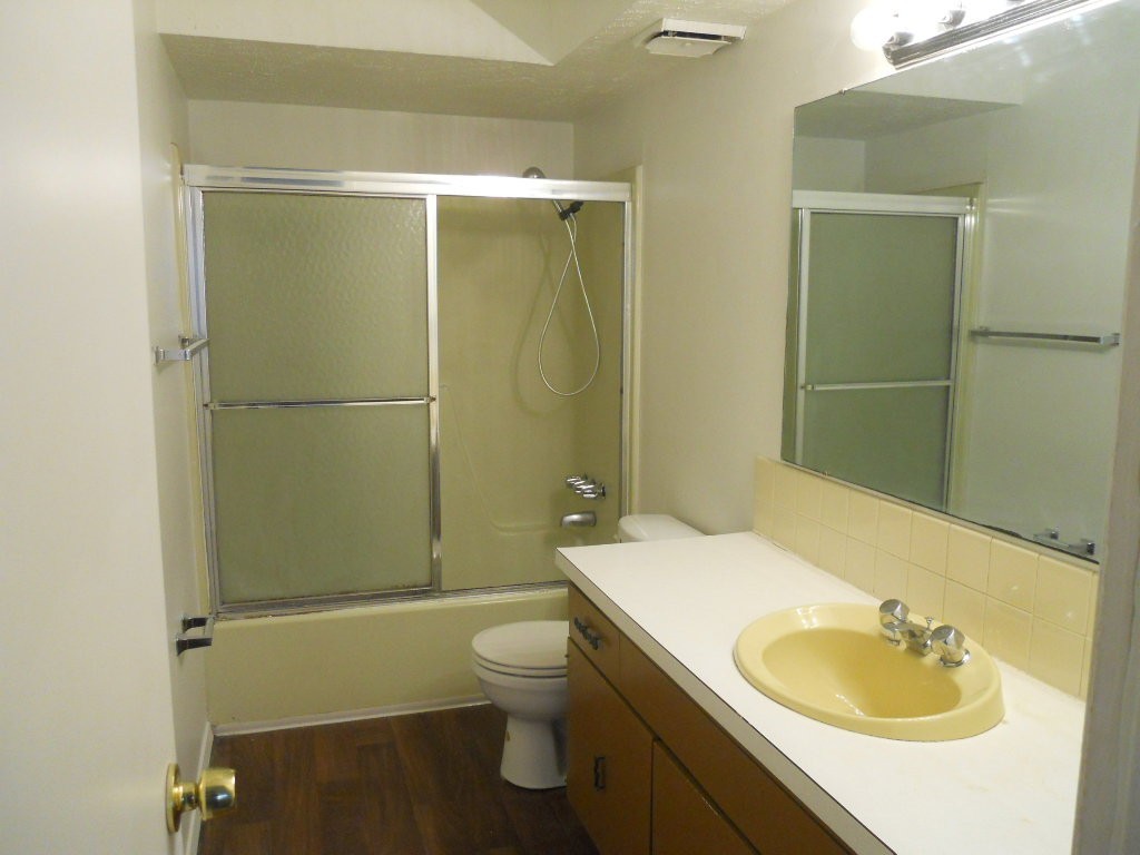 2014 W 27th St #2 - Photo 6 of 8
