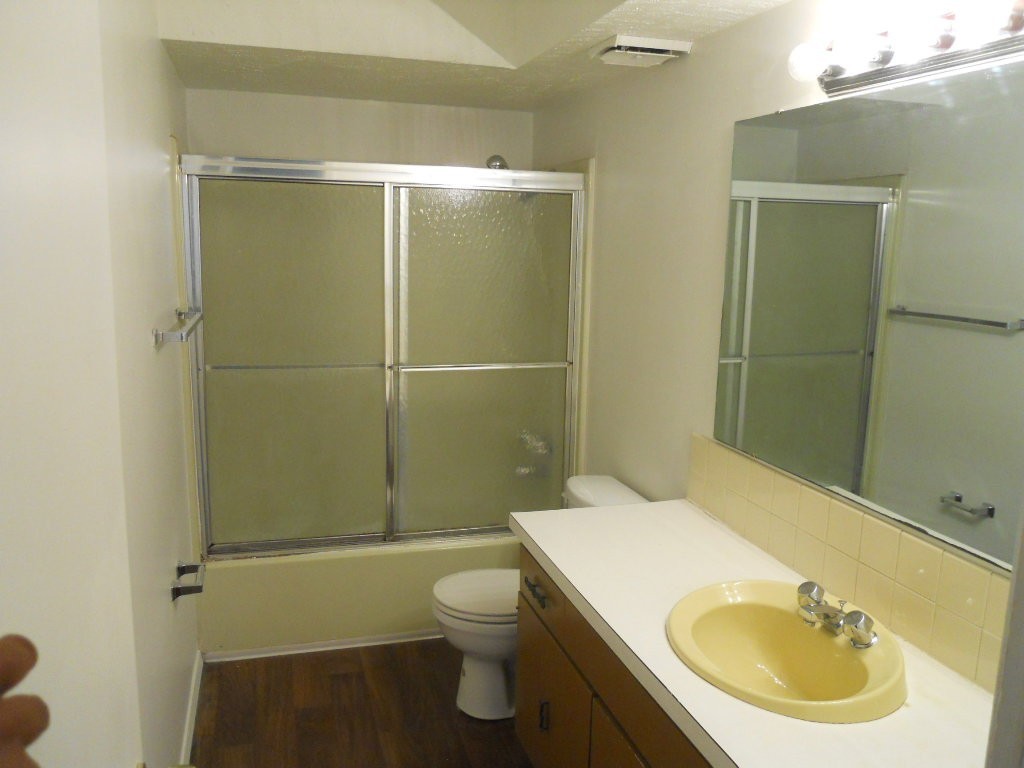 2014 W 27th St #2 - Photo 7 of 8