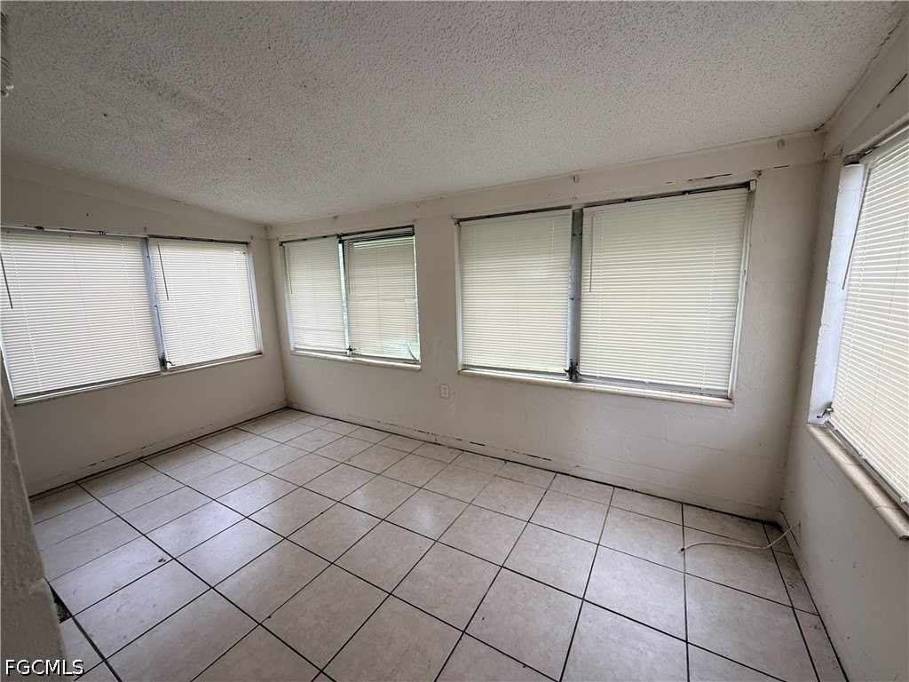 2249 Ednor St - Photo 5 of 9