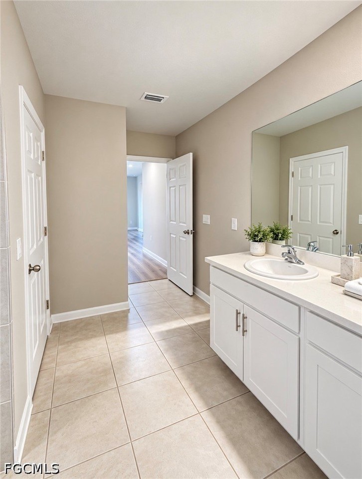 334 Kismet Pkwy E - Photo 3 of 27