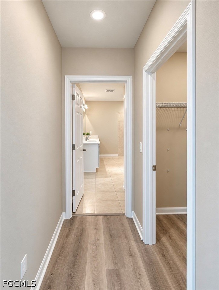 334 Kismet Pkwy E - Photo 6 of 27