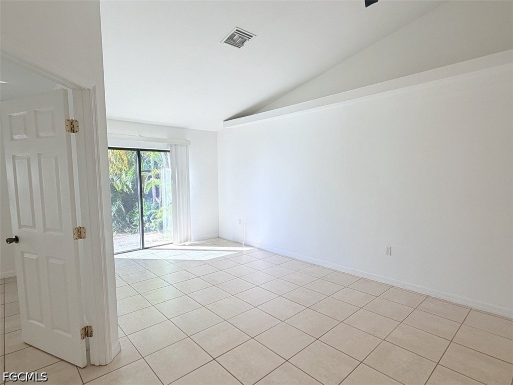 318 Sw 47th Ter #320 - Photo 4 of 13