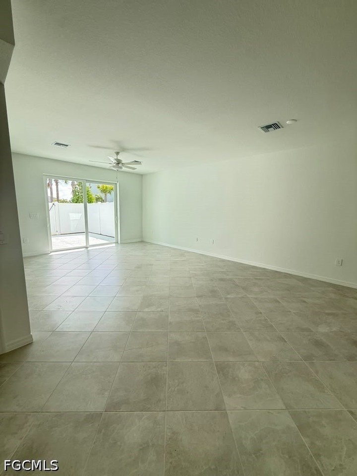 14860 Bluewater Rd - Photo 6 of 22