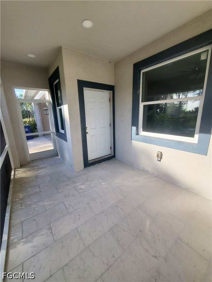 707 Circle Dr - Photo 3 of 10
