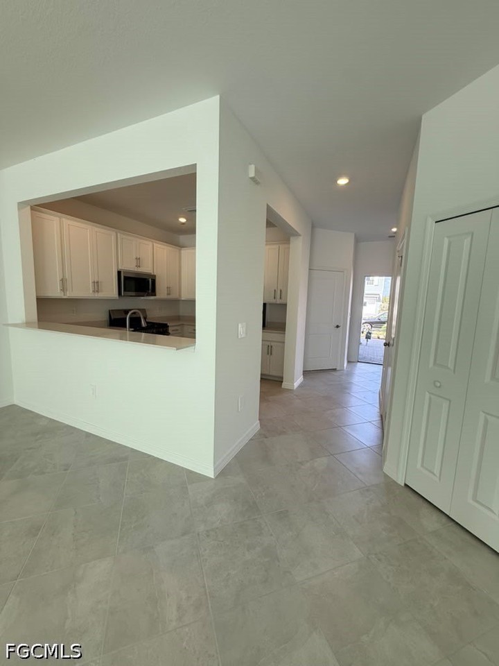 14880 Bluewater Rd - Photo 5 of 9