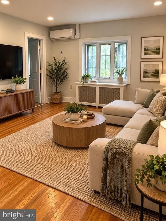 743 Yorkway Pl - Photo 4 of 15