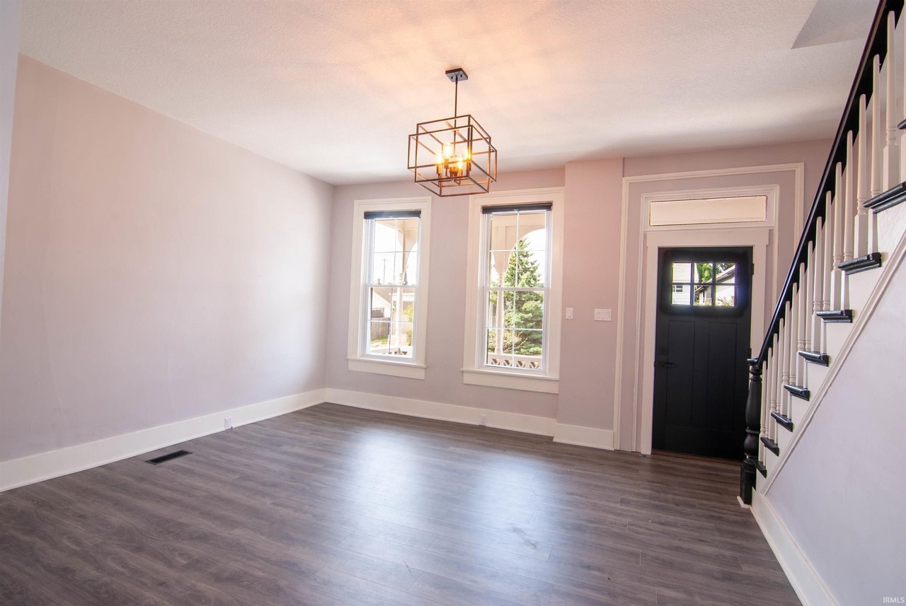 605 Lavina St - Photo 6 of 36