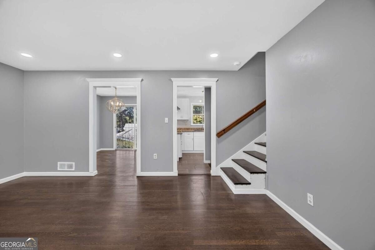 3205 Amhurst Dr Nw - Photo 3 of 26