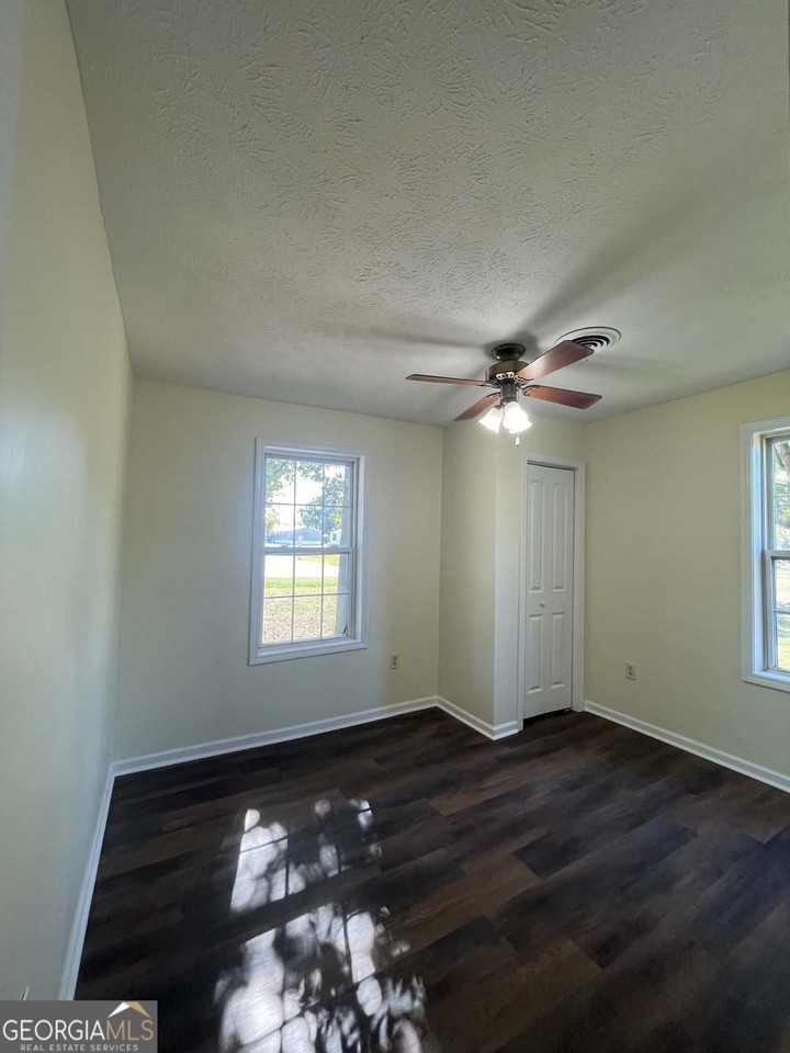 804 Wrightsville Ave - Photo 7 of 8
