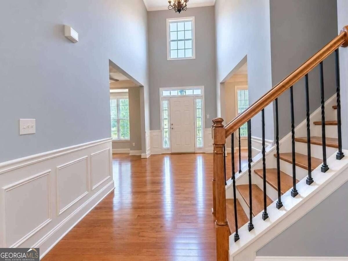 5335 Chestnut Dr - Photo 2 of 37