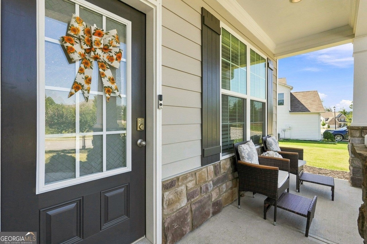 6715 Rambling Vale - Photo 4 of 48