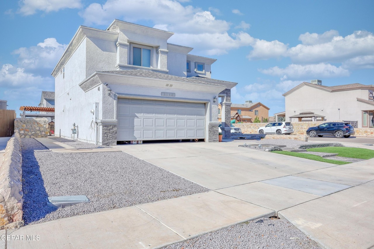 2163 Enchanted Brook Dr - Photo 2 of 43