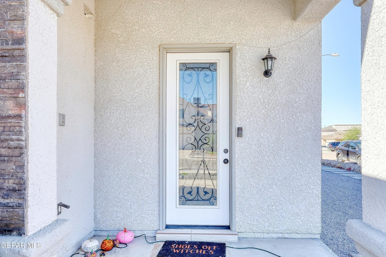 2163 Enchanted Brook Dr - Photo 4 of 43