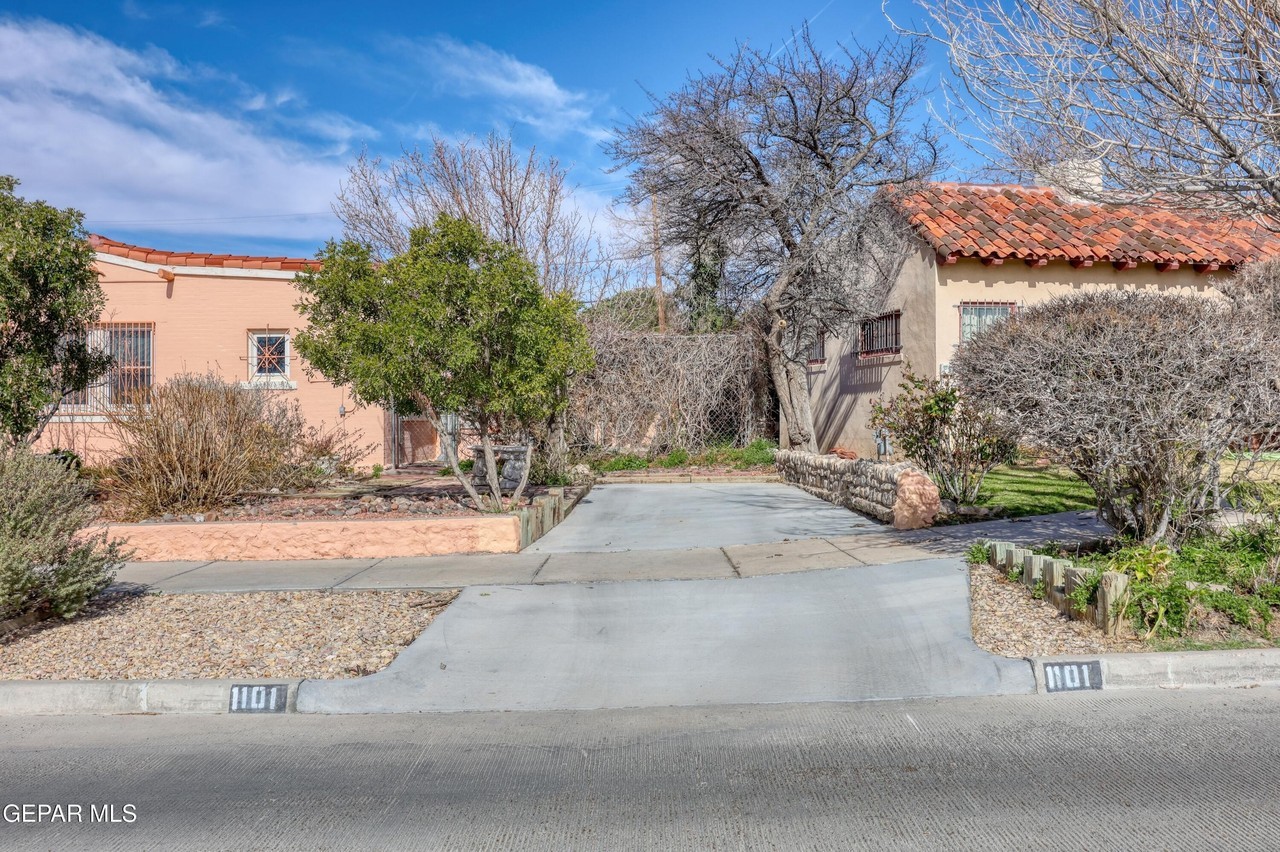1101 E Robinson Ave #B - Photo 4 of 36