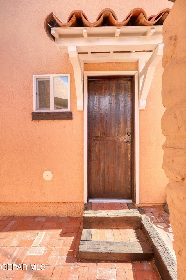1101 E Robinson Ave #B - Photo 6 of 36