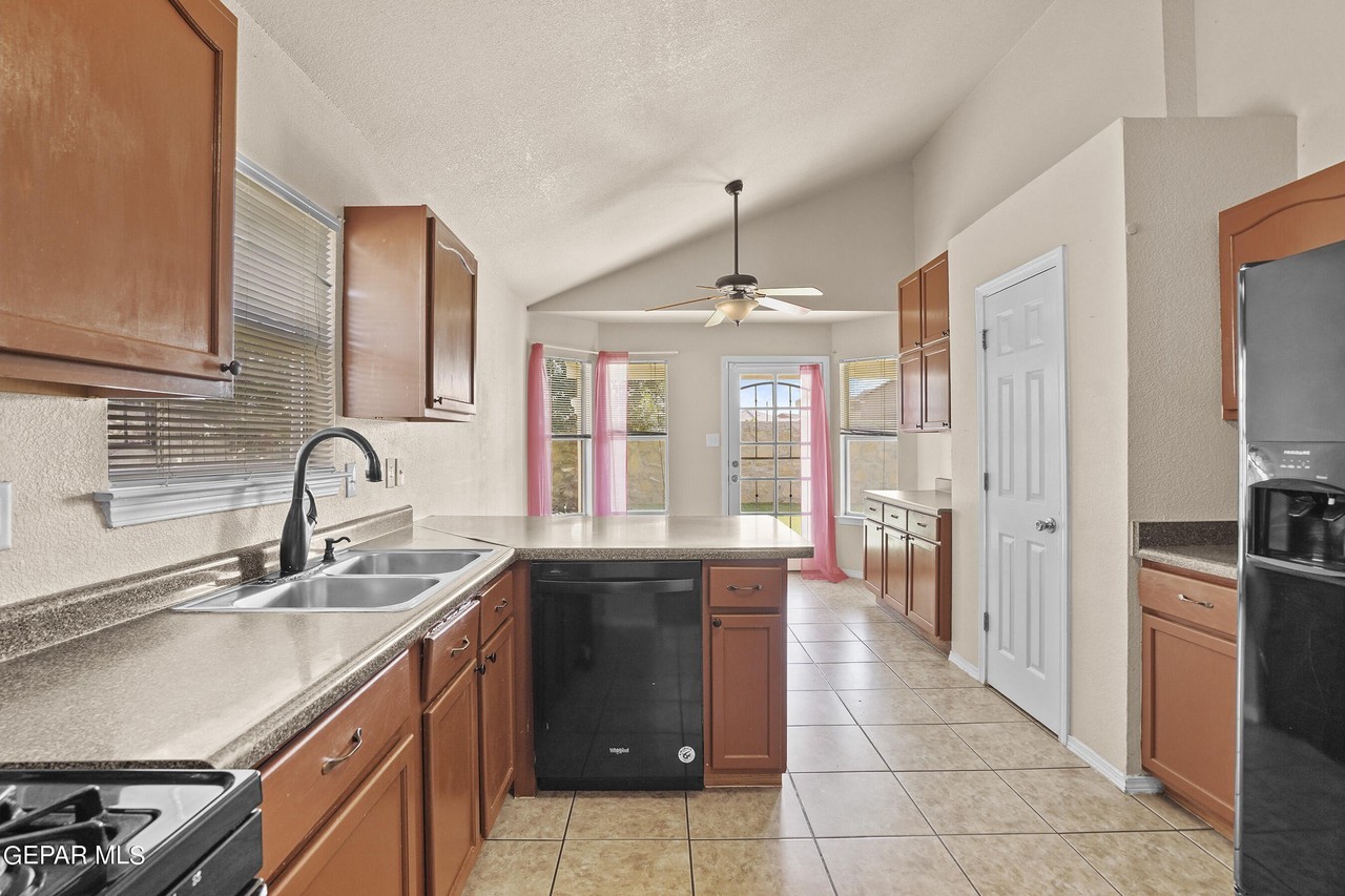 3349 Tierra Mision Dr - Photo 5 of 28