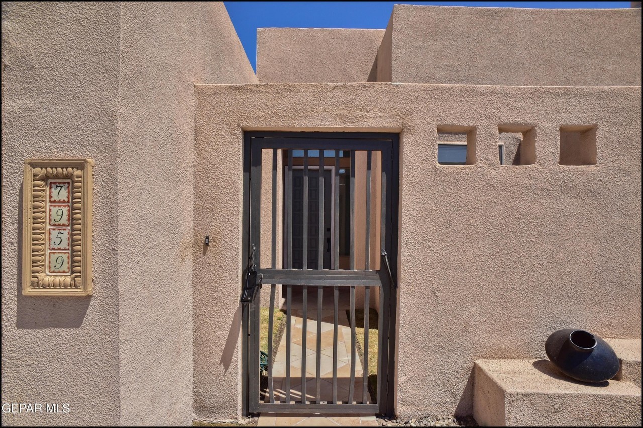 7959 Morning Dawn Ave - Photo 4 of 41