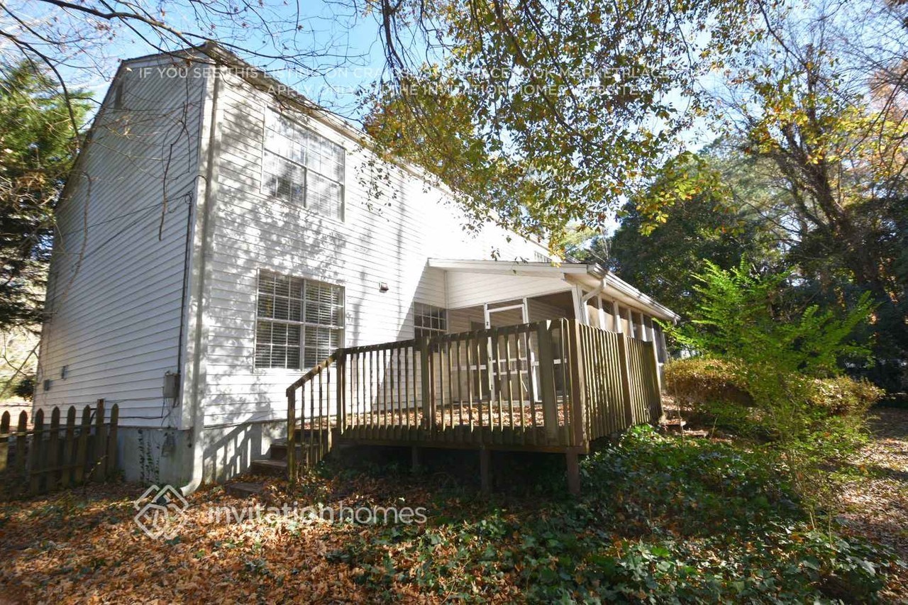 4625 Keighley Dr - Photo 3 of 5
