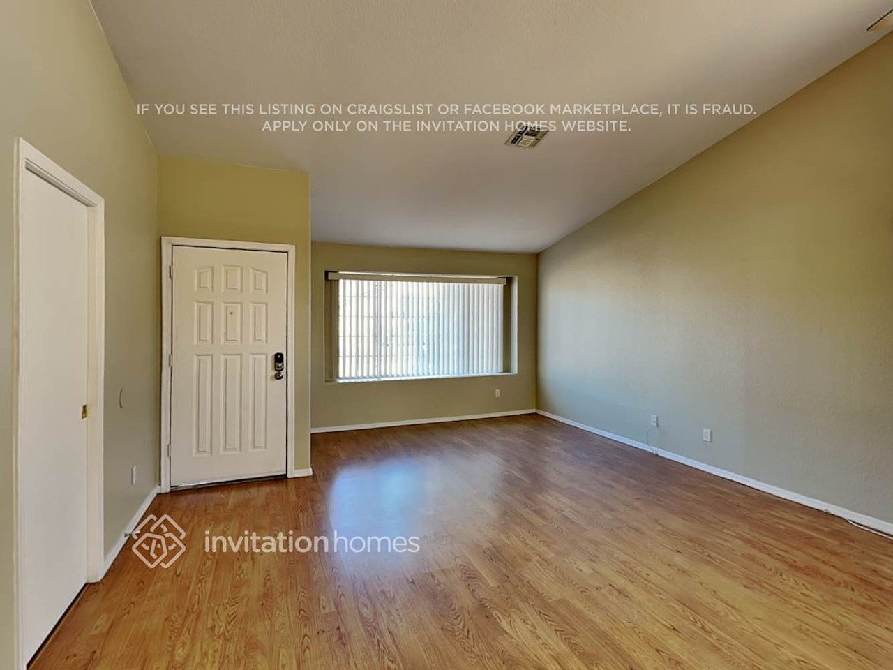 6715 N 87th Ave - Photo 5 of 18