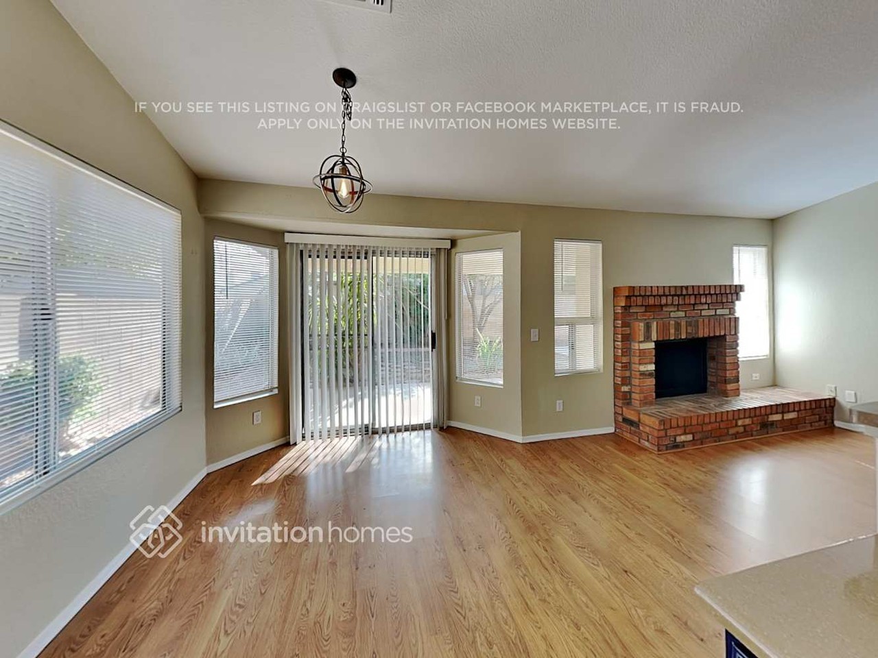 6715 N 87th Ave - Photo 7 of 18