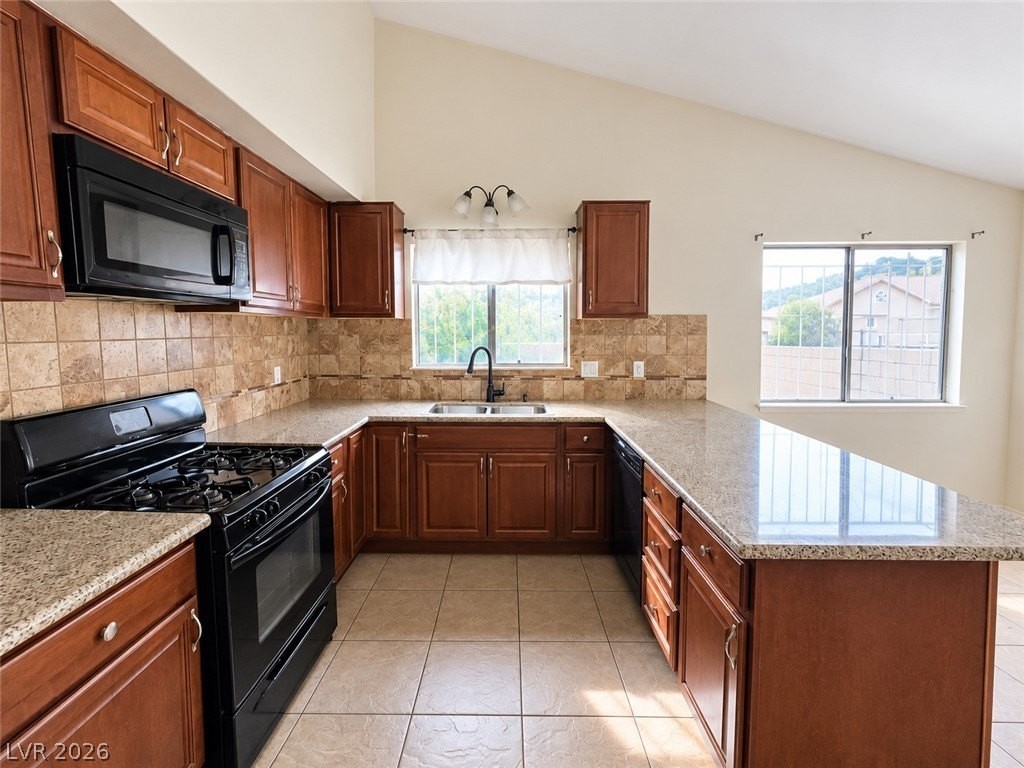 3325 Mariner Bay St #0 - Photo 4 of 18