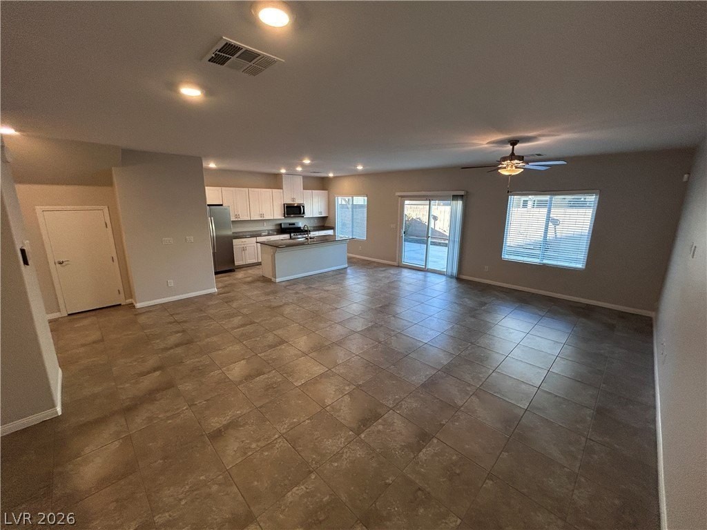 1054 Twincrest Ave - Photo 2 of 45