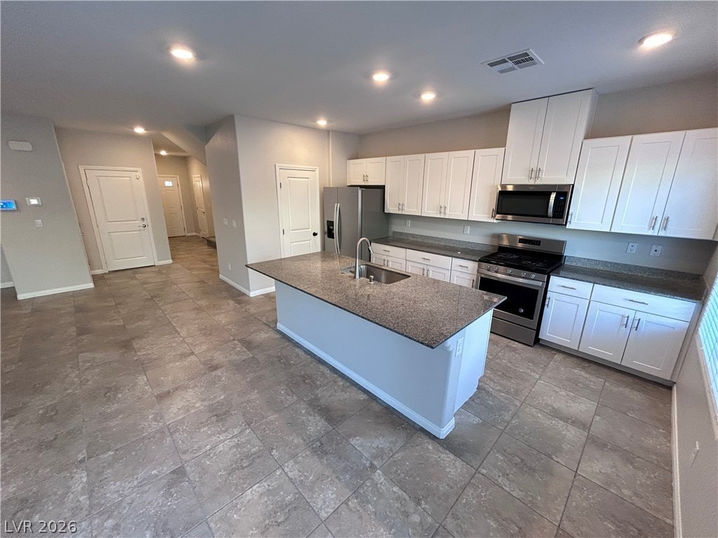 1054 Twincrest Ave - Photo 6 of 45