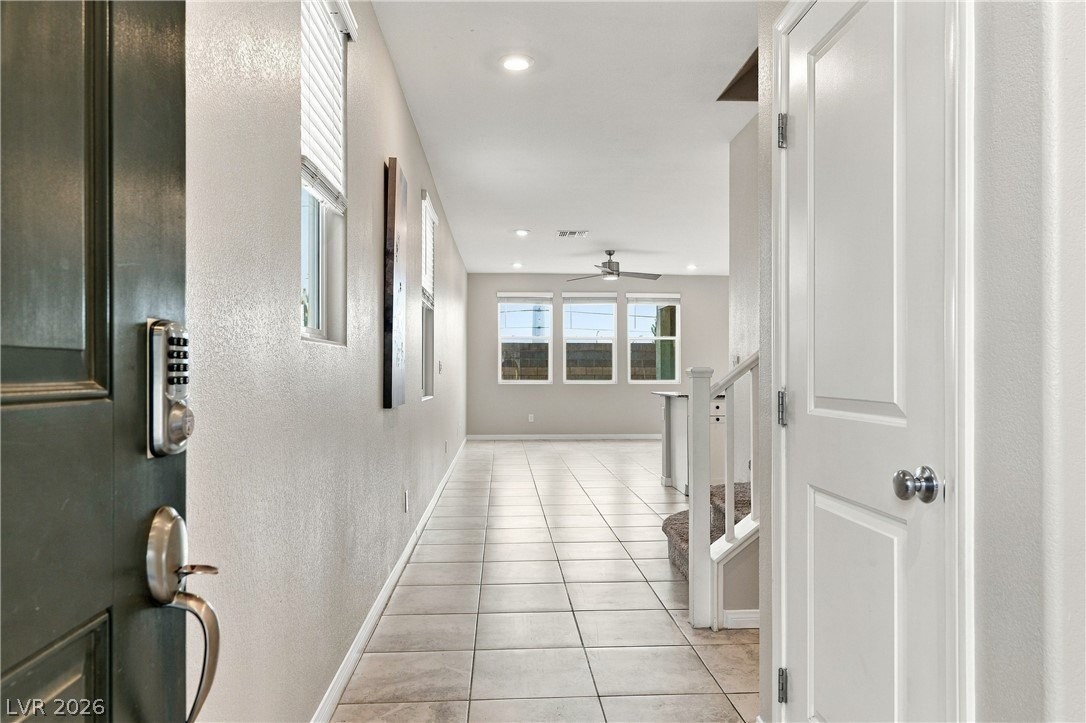 8728 Beverly Grove Ct - Photo 4 of 44