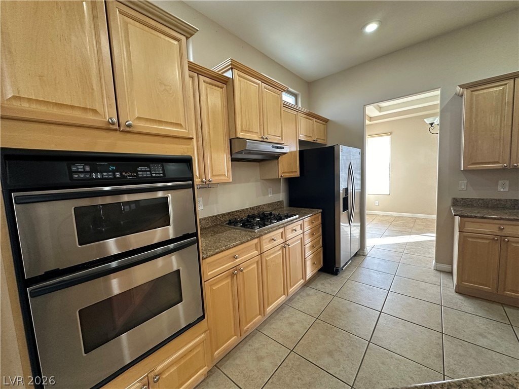 5114 Thataboy Ct - Photo 4 of 29