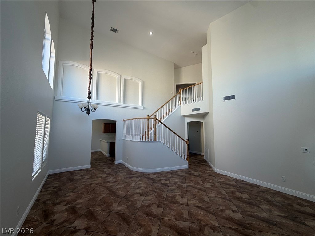 8945 W Cherokee Ave - Photo 5 of 50