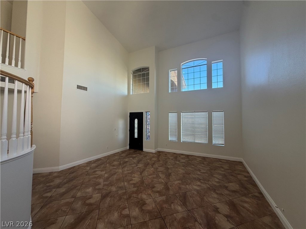 8945 W Cherokee Ave - Photo 6 of 50