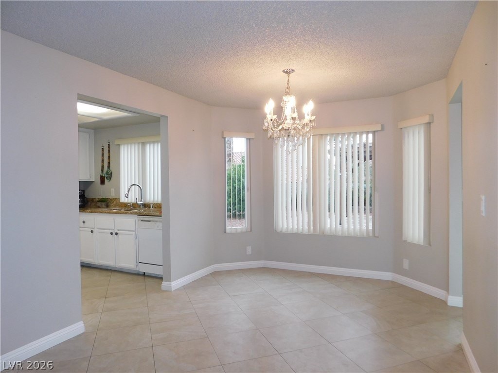 8649 Caribbean Ct - Photo 7 of 25