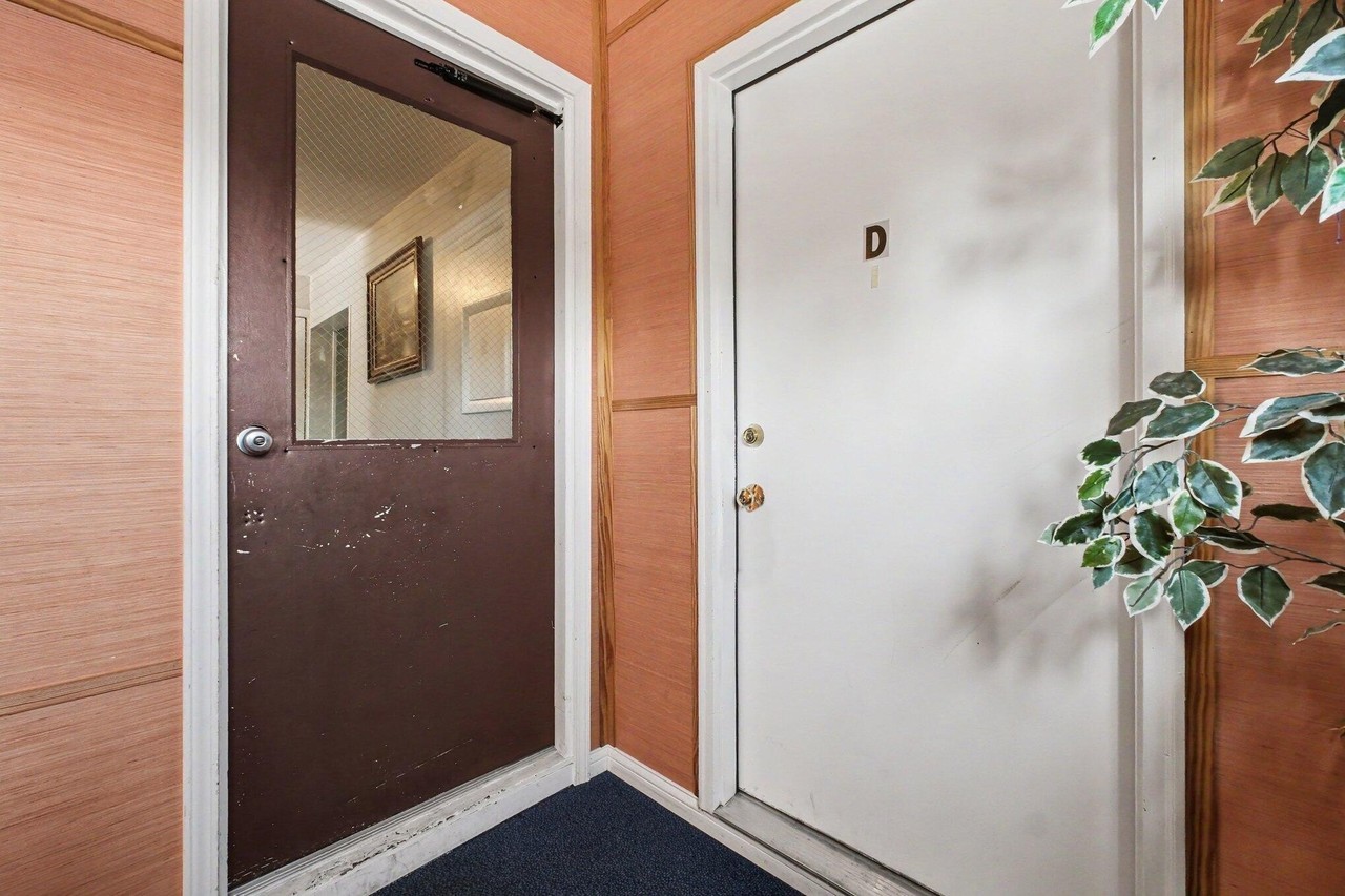 228 W Barker Ave #D - Photo 2 of 12