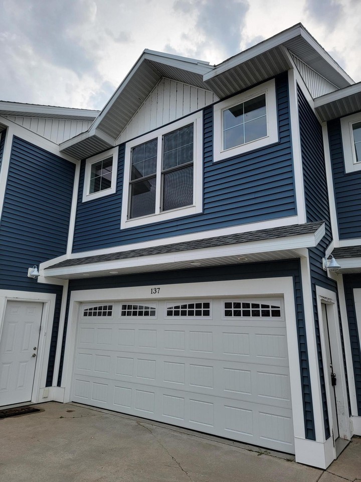 137 Joslin Cove Dr - Photo 2 of 21