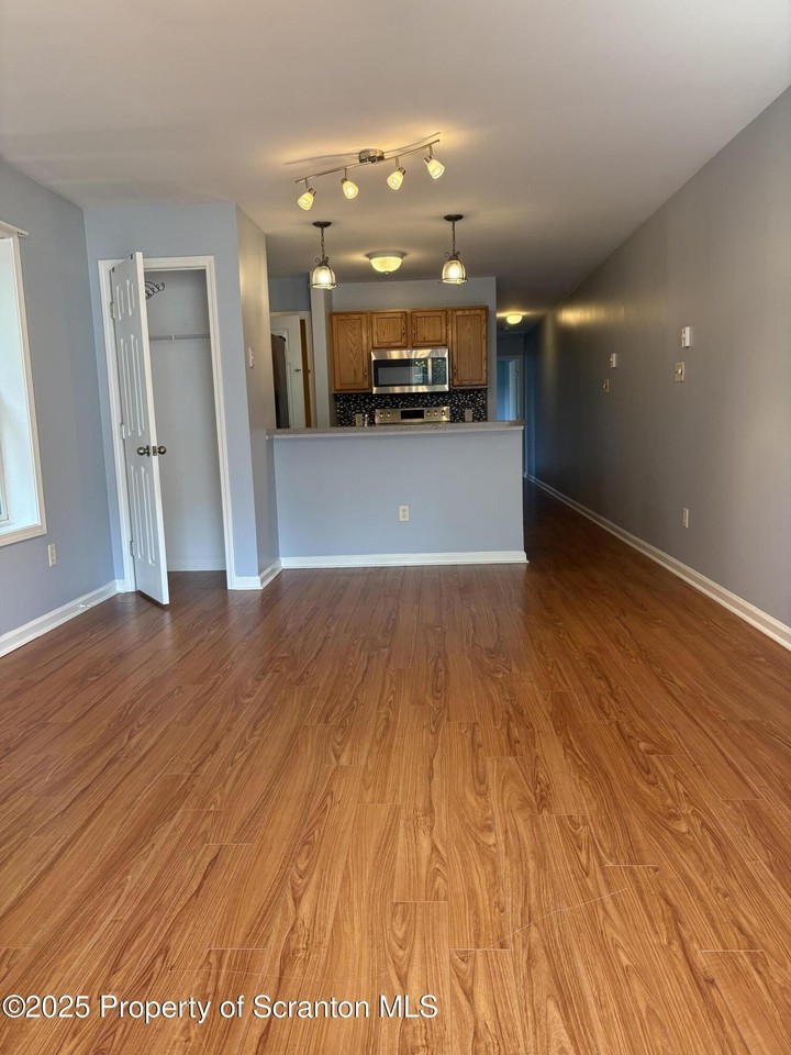 907 Rear Lackawanna Avenue #B - Photo 3 of 17